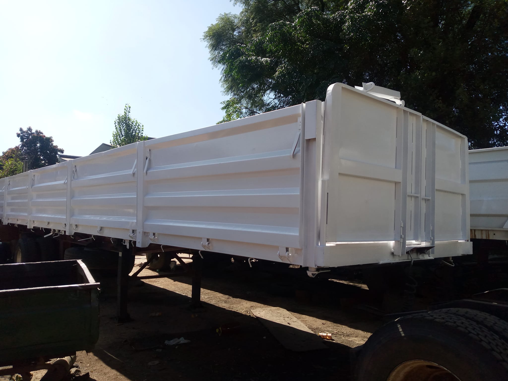 The Advantages of Custom Trailer Fabrication